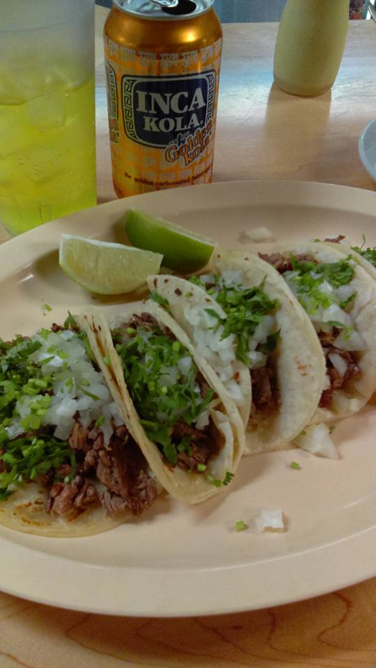 la casita salvadorena - los tacos y inca cola